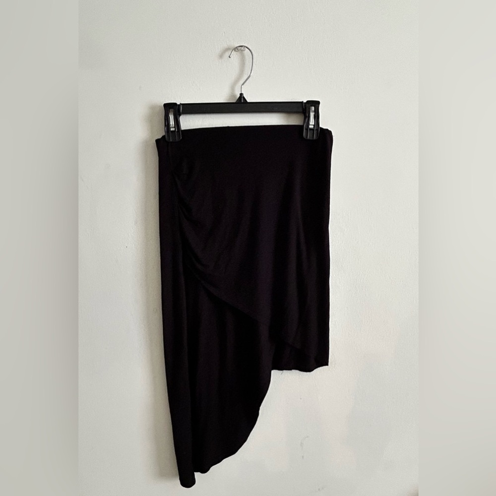 Black Asimrisle dress